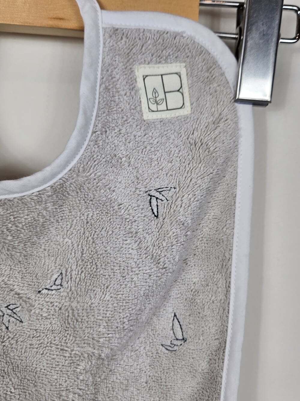 Carré Blanc Paris Baby Bib Gray Fox Rabbit Birds Organic Cotton NWT 11x16 - Picture 2 of 6